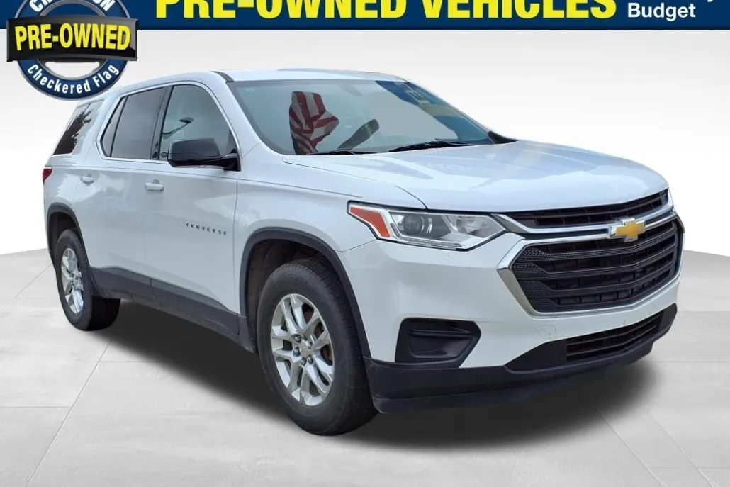 2019 Chevrolet Traverse LS photo 1