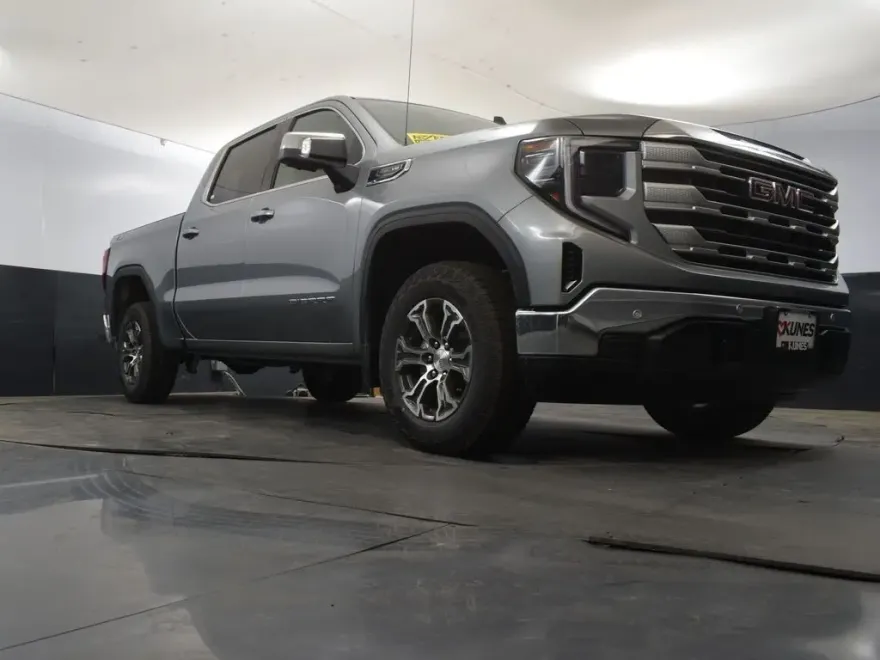 2025 Gmc Sierra 1500 SLE photo 38