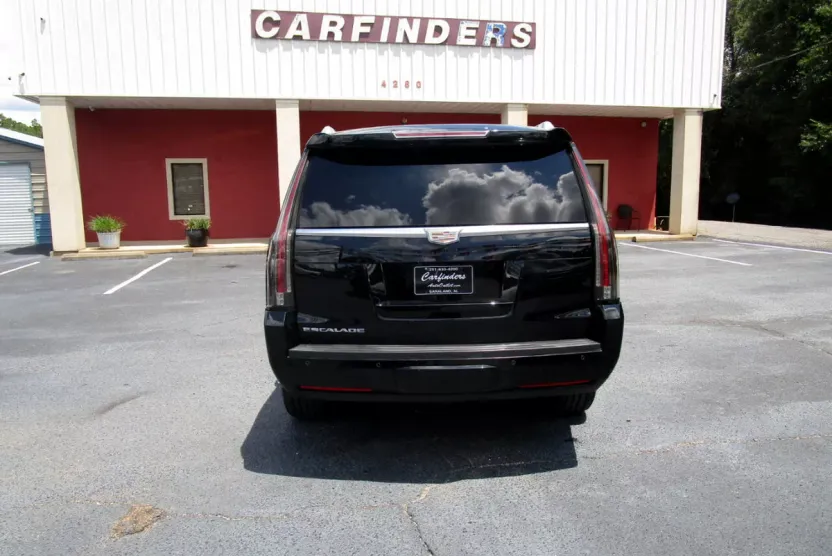 2016 Cadillac Escalade Premium photo 1