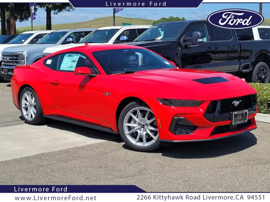2025 Ford Mustang GT Premium photo 1