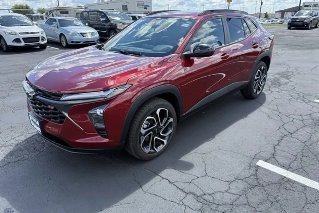 2024 Chevrolet Trax photo 1