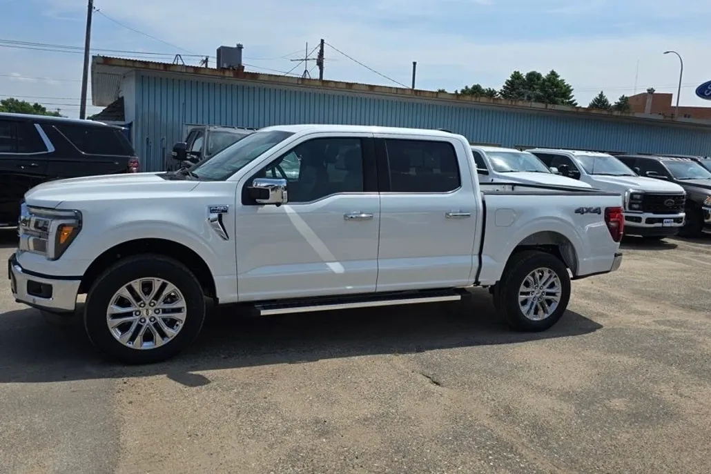 2025 Ford F-150 Lariat photo 1