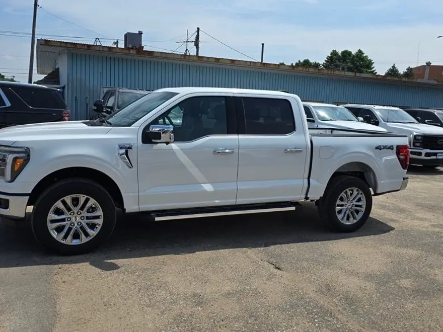 2025 Ford F-150 Lariat photo 1