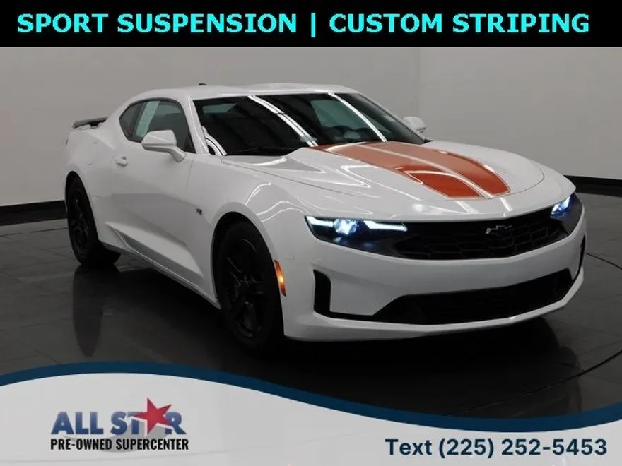 2023 Chevrolet Camaro 1LT photo 1