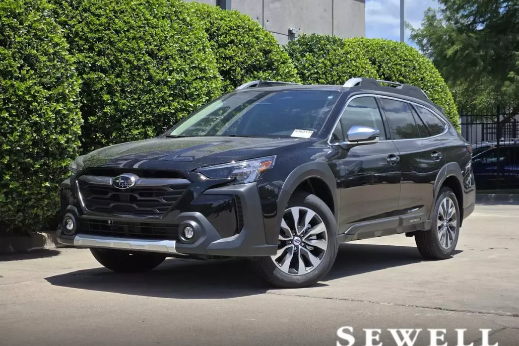 2025 Subaru Outback Touring XT photo 1