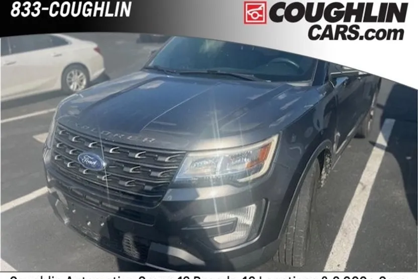 2017 Ford Explorer XLT photo 1
