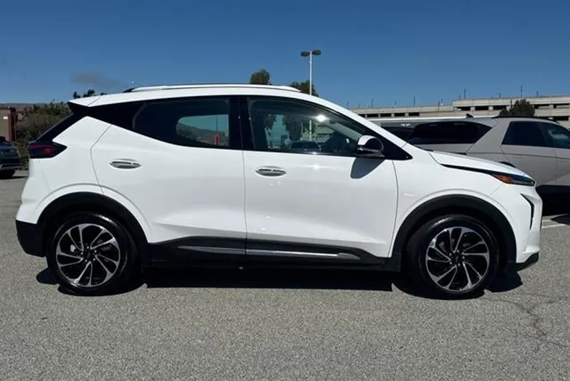 2023 Chevrolet Bolt EUV Premier photo 1
