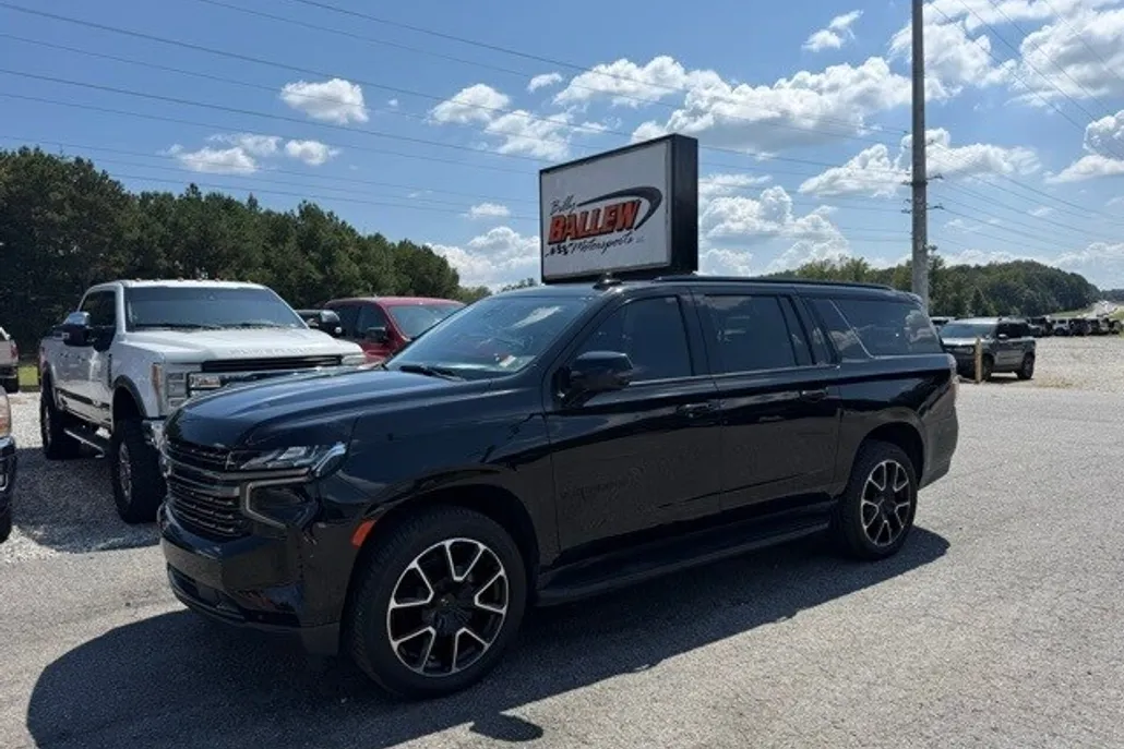 2021 Chevrolet Suburban RST photo 1