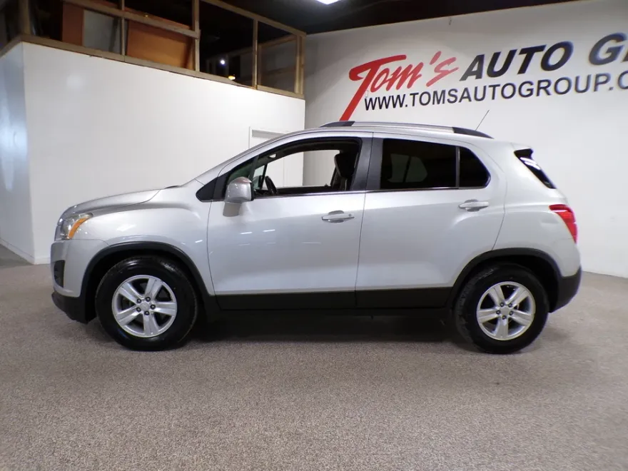 2016 Chevrolet Trax LT photo 1