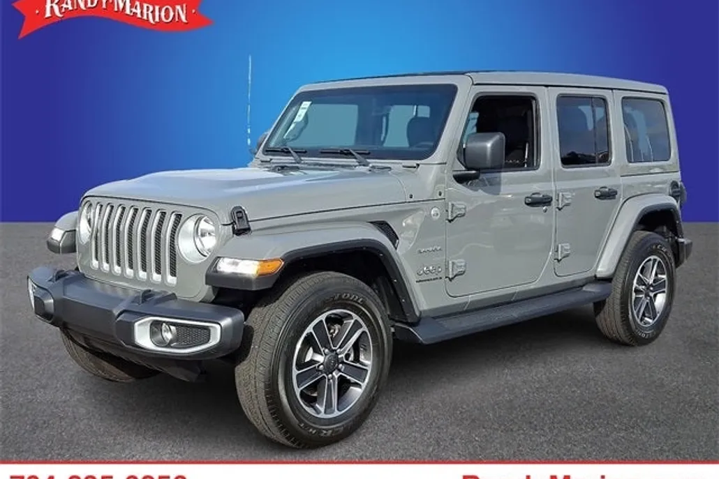 2023 Jeep Wrangler Sahara photo 1