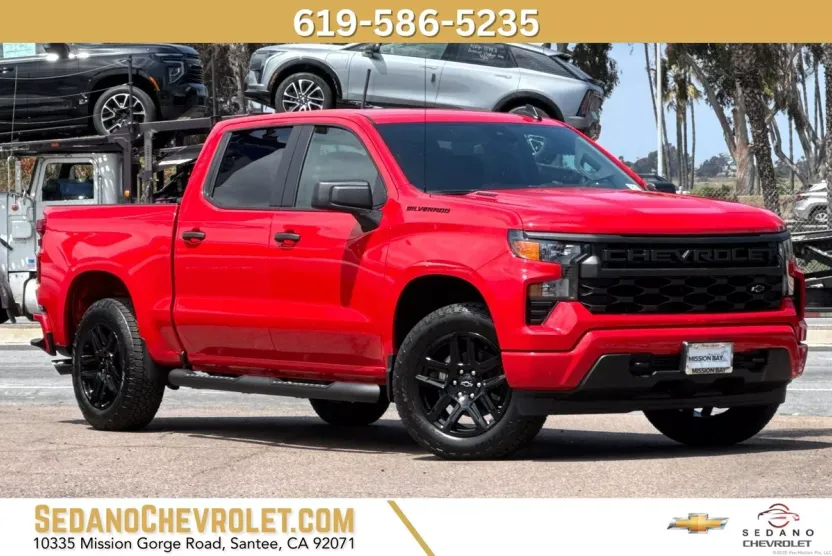 2025 Chevrolet Silverado 1500 Custom photo 1