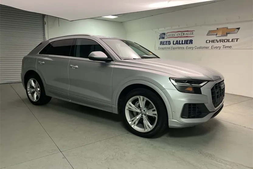2019 Audi Q8 Premium Plus photo 1