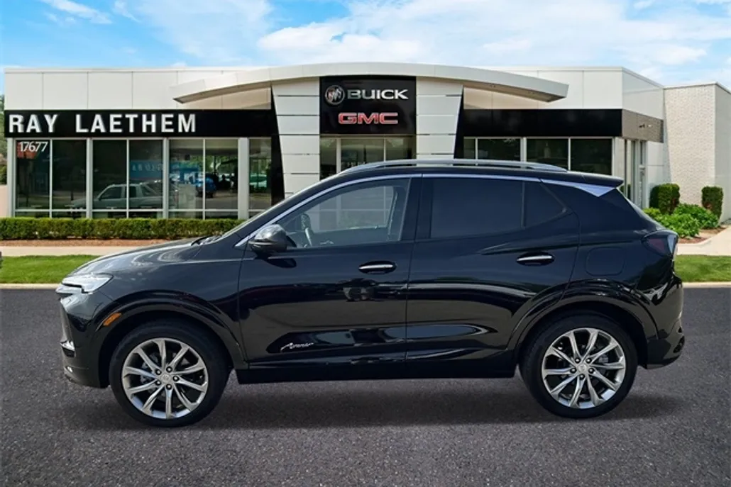 2025 Buick Encore GX Avenir photo 1