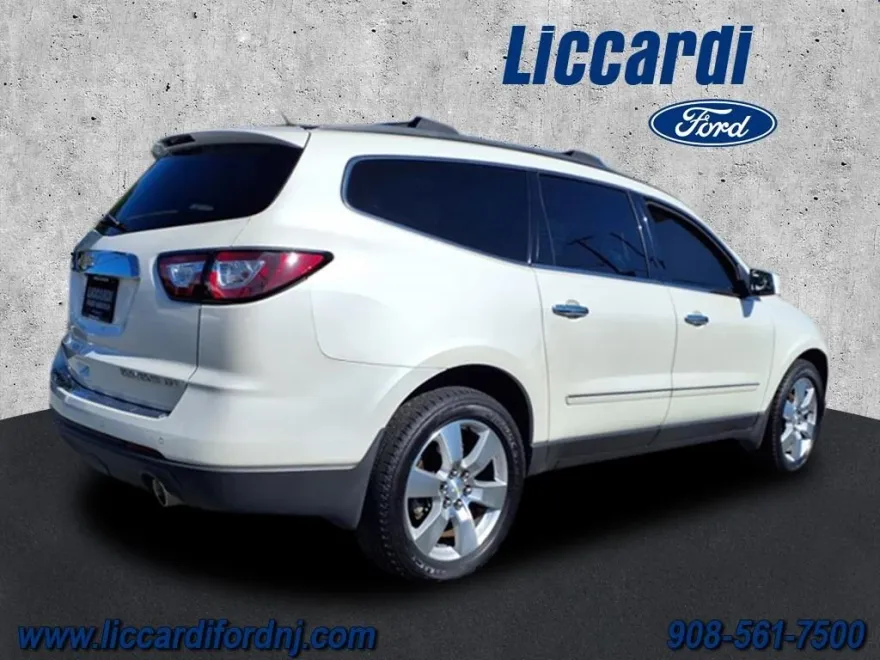 2015 Chevrolet Traverse LTZ photo 1