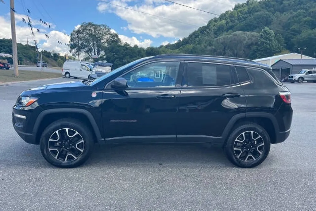 2020 Jeep Compass Trailhawk photo 1