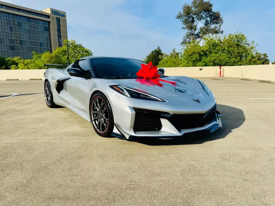 2020 Chevrolet Corvette Stingray Coupe photo 1