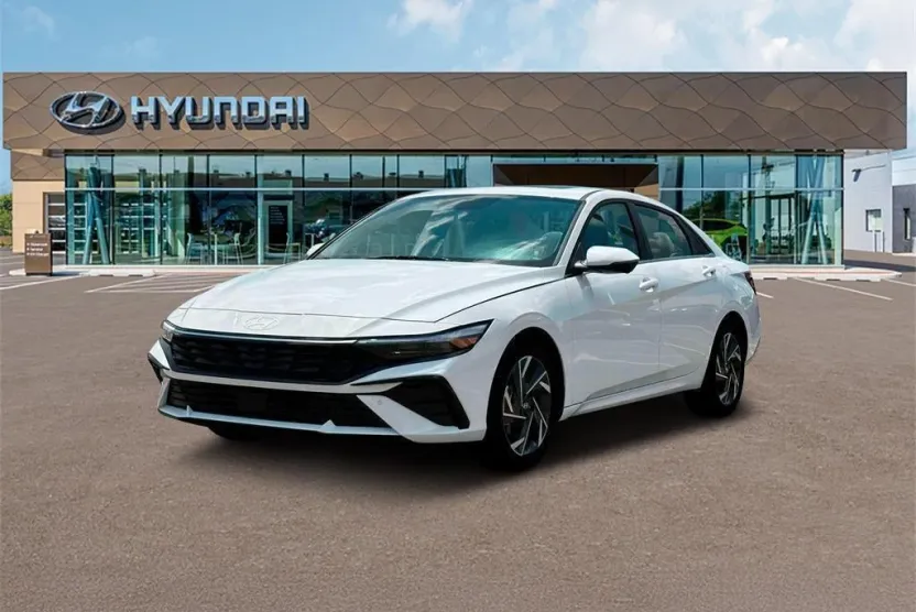 2025 Hyundai Elantra Limited photo 1