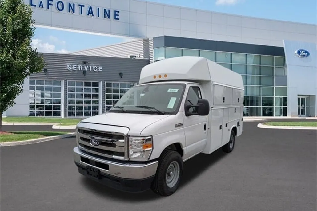 2026 Ford E-350 Base photo 1