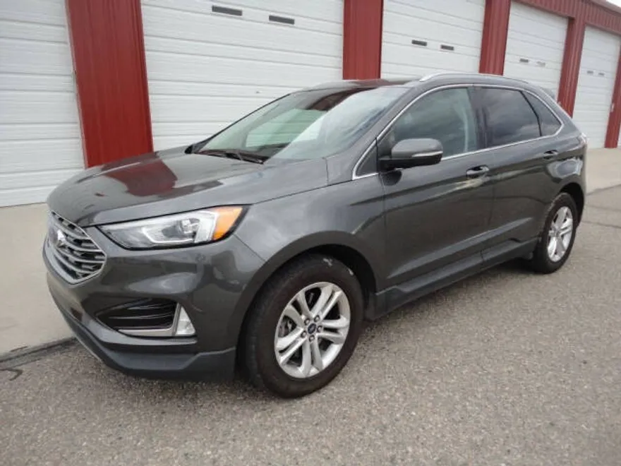 2019 Ford Edge SEL photo 1