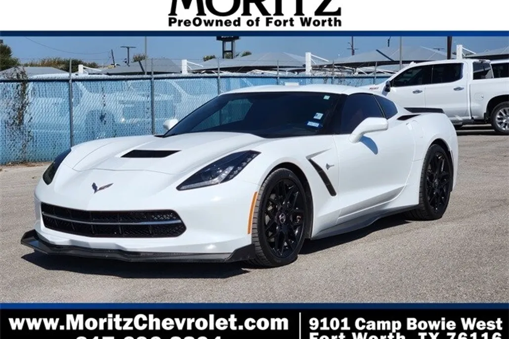 2018 Chevrolet Corvette Stingray 1LT photo 1