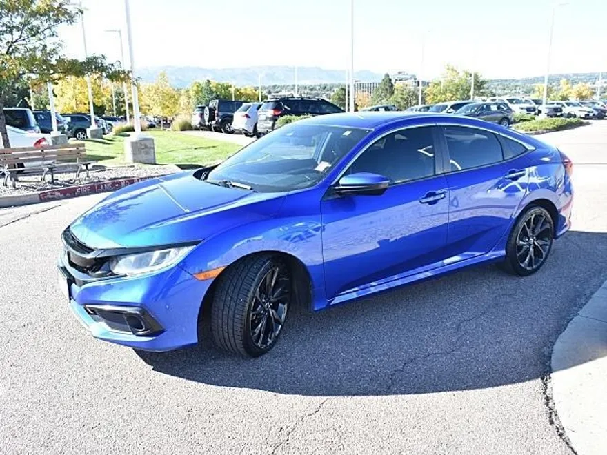 2019 Honda Civic Sport photo 1