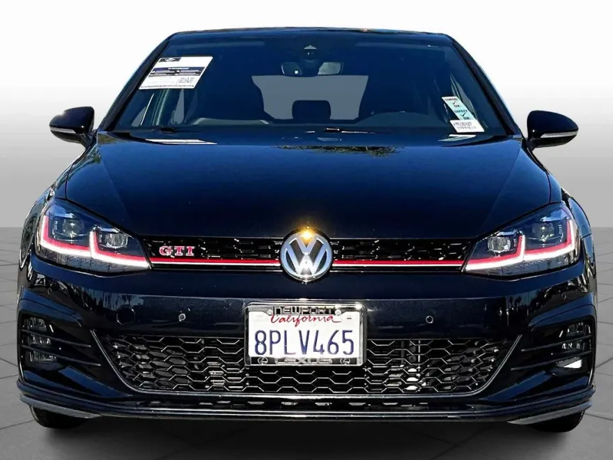 2019 Volkswagen Golf GTI Autobahn photo 1