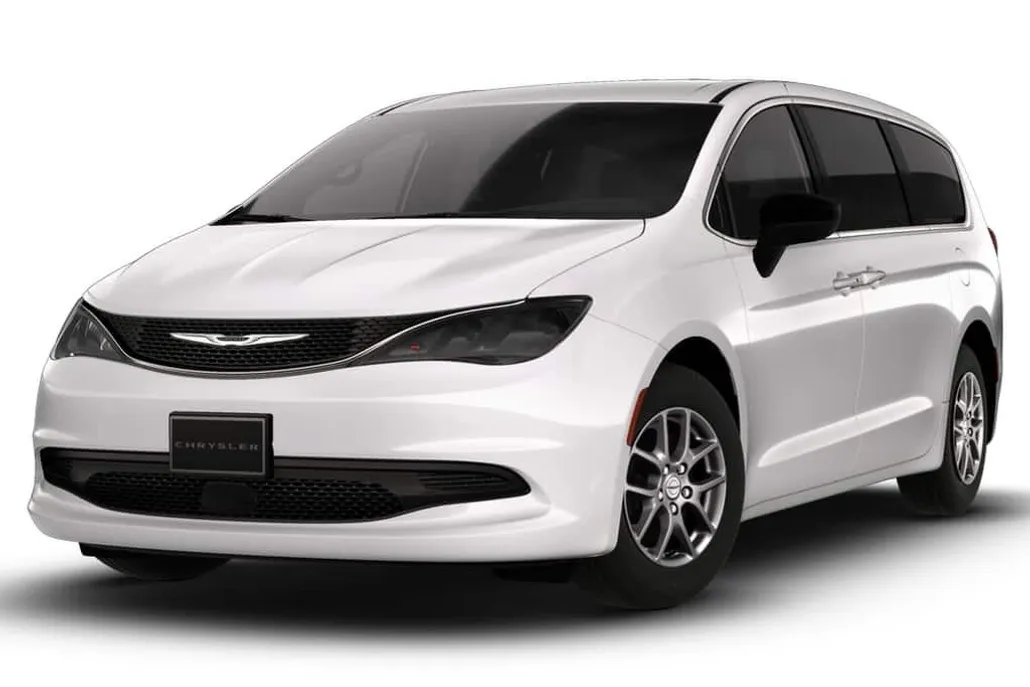 2026 Chrysler Voyager LX photo 1