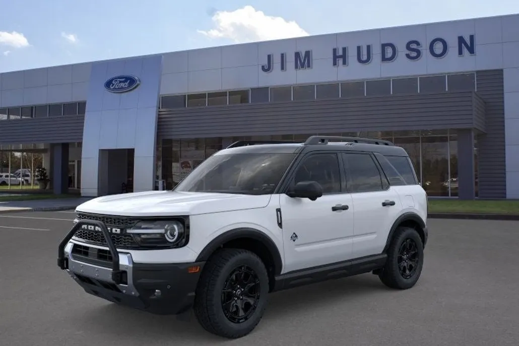2025 Ford Bronco Sport Outer Banks photo 1