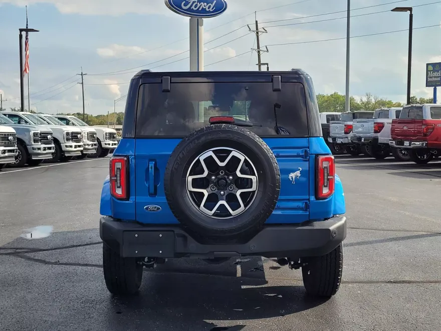 2024 Ford Bronco Outer Banks photo 1