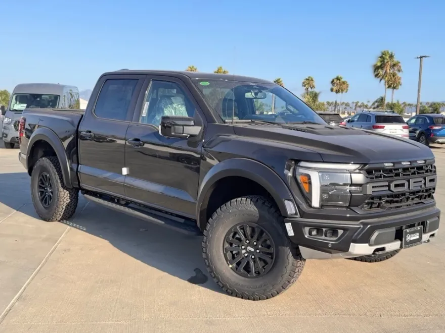 2025 Ford F-150 Raptor photo 1