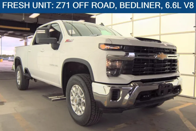 2024 Chevrolet Silverado 2500HD LT photo 1