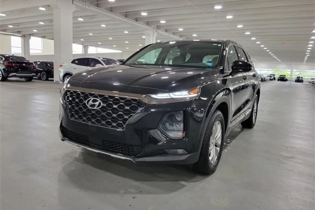 2019 Hyundai Santa Fe SEL photo 1
