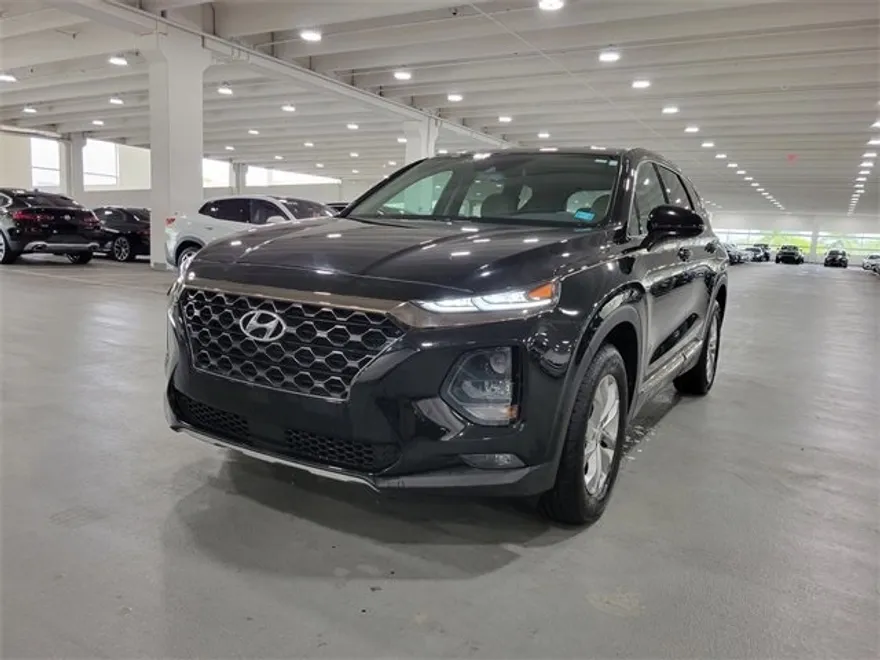 2019 Hyundai Santa Fe SEL photo 1