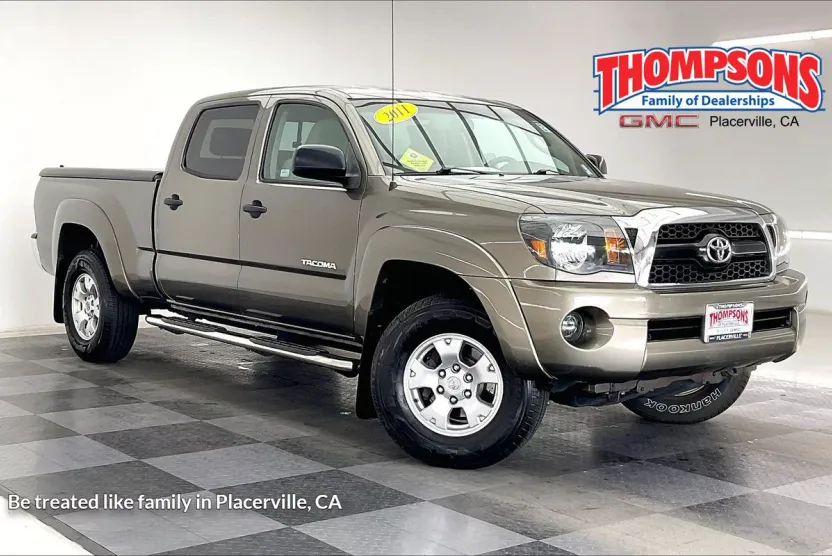 2011 Toyota Tacoma PreRunner V6 photo 1