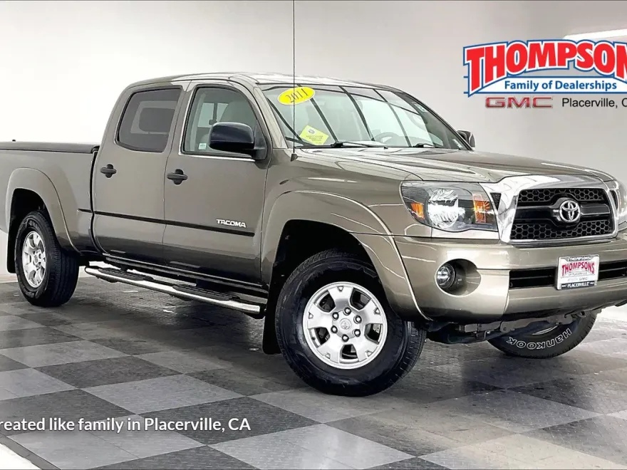 2011 Toyota Tacoma PreRunner V6 photo 1