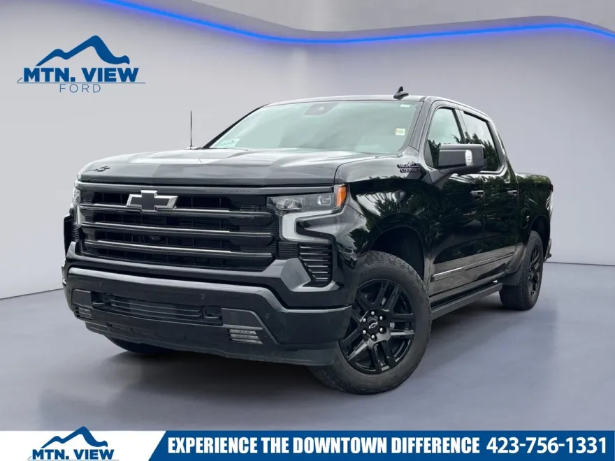 2024 Chevrolet Silverado 1500 High Country photo 1