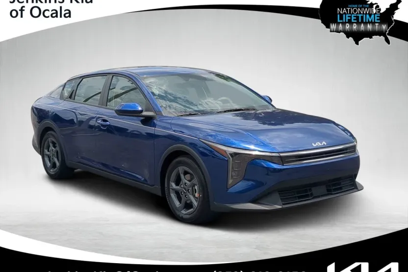 2025 Kia K4 LXS photo 1