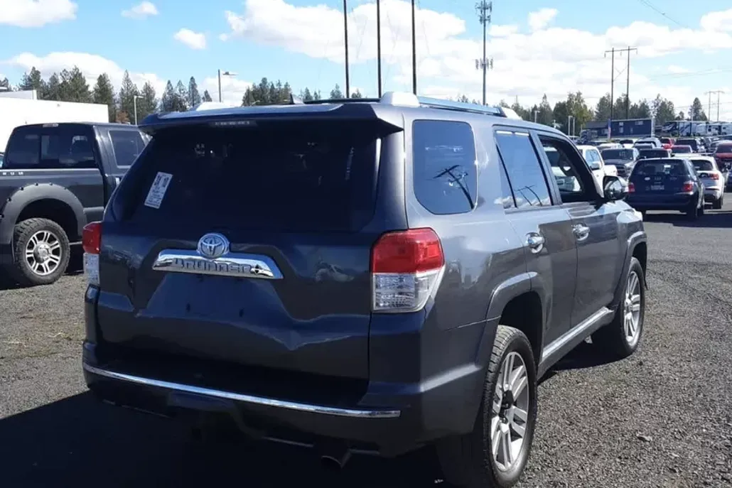 2010 Toyota 4Runner Limited photo 1