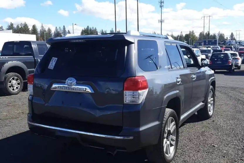 2010 Toyota 4Runner Limited photo 1