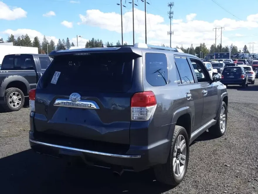 2010 Toyota 4Runner Limited photo 1