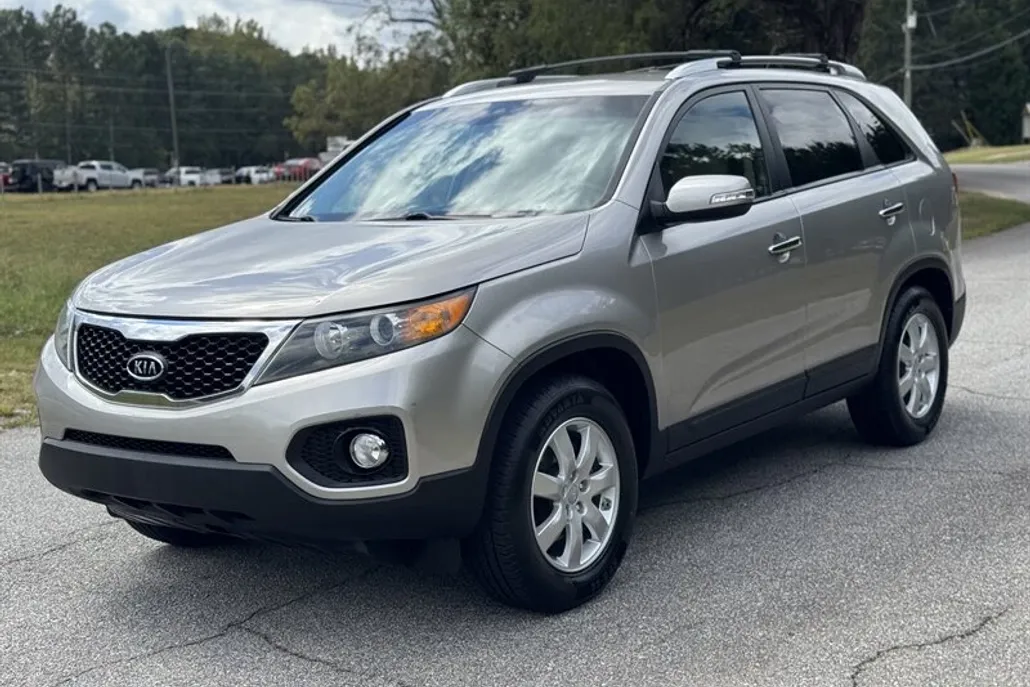 2013 Kia Sorento LX photo 1