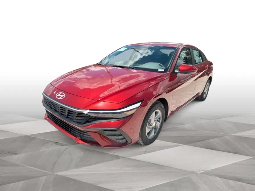 2025 Hyundai Elantra SE photo 1