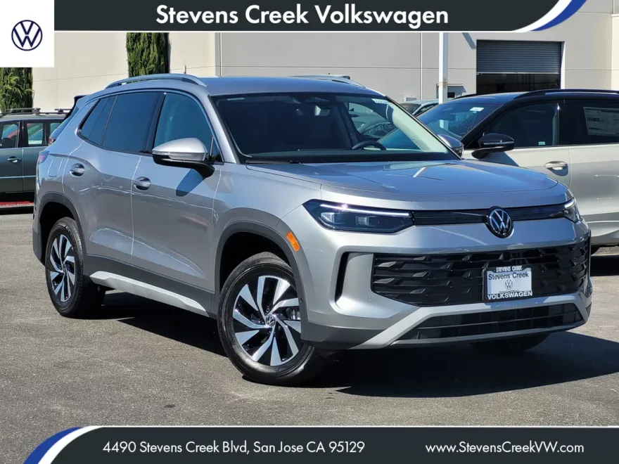 2025 Volkswagen Tiguan S photo 1