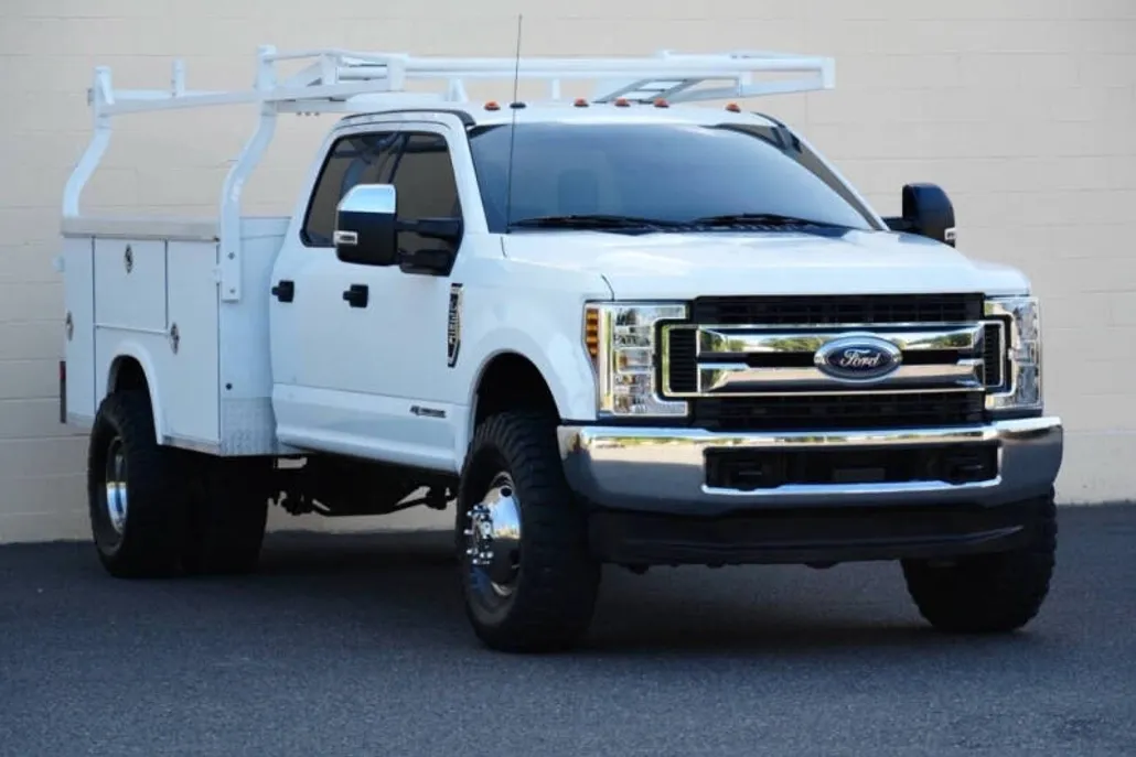 2018 Ford F-350 photo 1