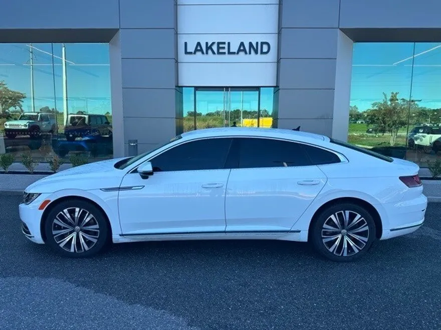 2020 Volkswagen Arteon SE photo 1