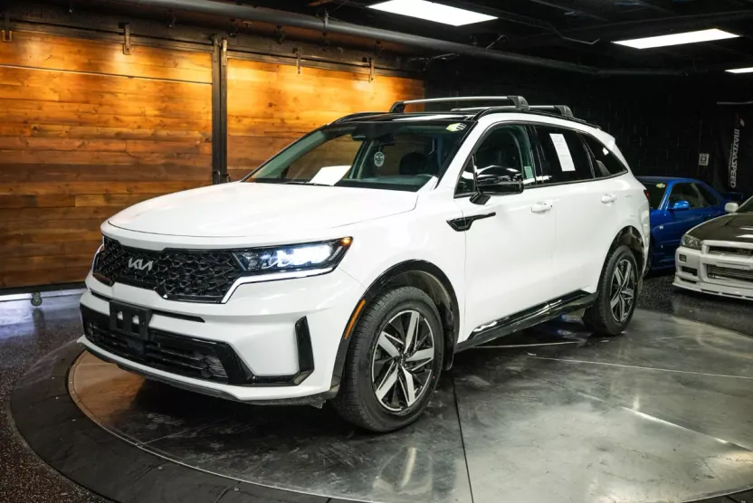 2022 Kia Sorento EX photo 1