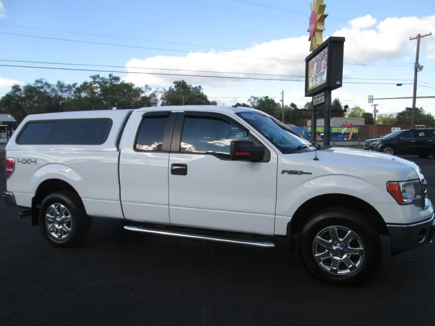 2013 Ford F-150 XLT photo 1