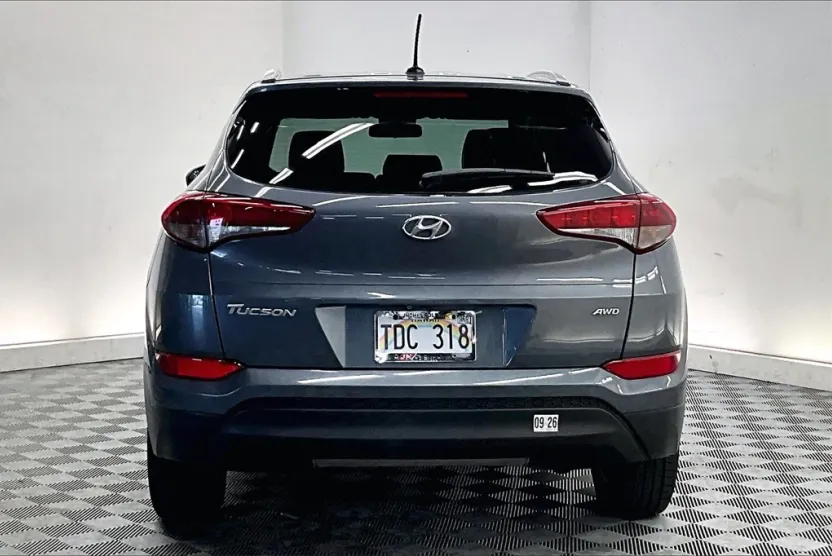 2016 Hyundai Tucson SE photo 1