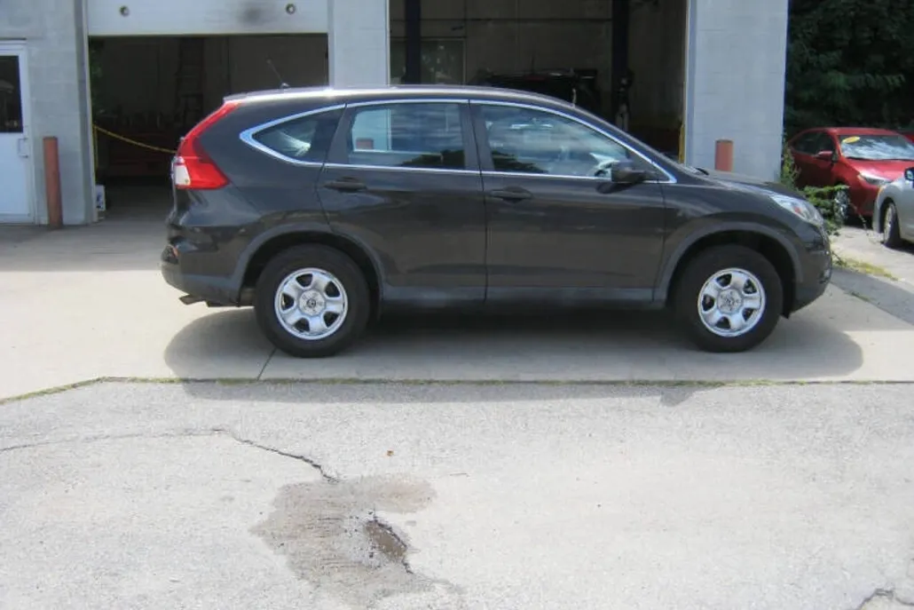 2015 Honda CR-V LX photo 1
