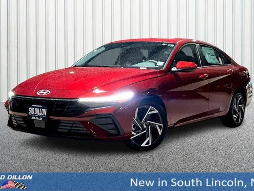 2025 Hyundai Elantra SEL Convenience photo 1